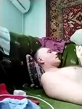 Snapshot of Pineapple04 chatting on February 15, 2025, 7:38 am Pineapple04 online show from February 15, 2025, 7:38 am