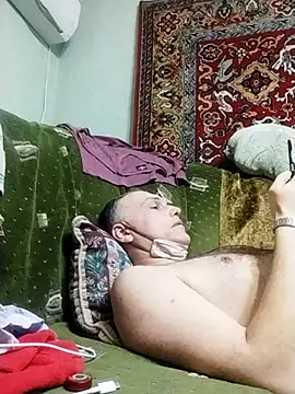 Snapshot of Pineapple04 chatting on February 22, 2025, 4:40 pm Pineapple04 online show from February 22, 2025, 4:40 pm