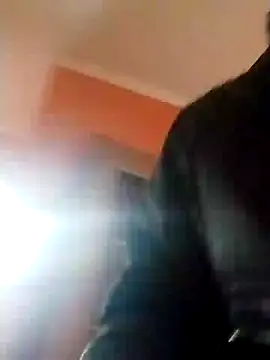 Snapshot of Pineapple04 chatting on March 6, 2025, 9:14 am Pineapple04 online show from March 6, 2025, 9:14 am