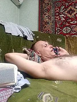 Snapshot of Pineapple04 chatting on September 18, 2025, 3:03 pm Pineapple04 online show from September 18, 2025, 3:03 pm