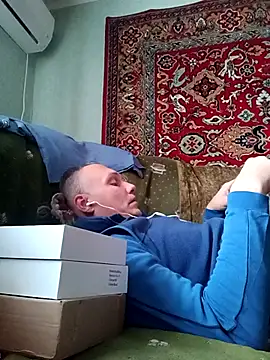 Snapshot of Pineapple04 chatting on October 2, 2025, 4:19 am Pineapple04 online show from October 2, 2025, 4:19 am