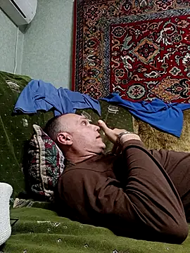 Snapshot of Pineapple04 chatting on October 7, 2025, 4:59 pm Pineapple04 online show from October 7, 2025, 4:59 pm