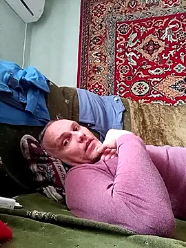 Snapshot of Pineapple04 chatting on October 17, 2025, 5:21 am Pineapple04 online show from October 17, 2025, 5:21 am