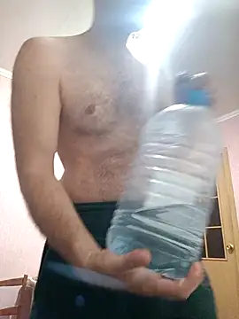 Snapshot of Pineapple04 chatting on October 29, 2025, 2:14 am Pineapple04 online show from October 29, 2025, 2:14 am