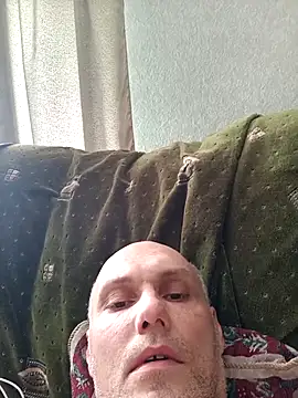 Pineapple04 online show from April 4, 2026, 7:39 am