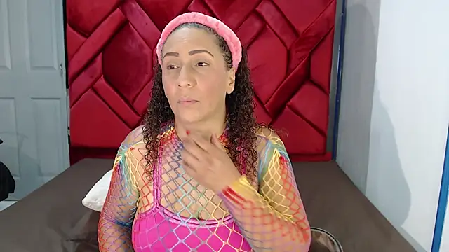 Snapshot of EvaMills1 chatting on February 8, 2025, 1:22 pm EvaMills1 online show from February 8, 2025, 1:22 pm