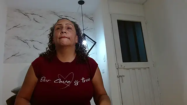 Snapshot of EvaMills1 chatting on November 22, 2025, 8:52 pm EvaMills1 online show from November 22, 2025, 8:52 pm