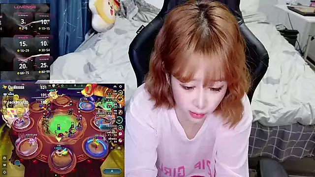 Angelababy001 online show from February 15, 2025, 7:17 pm