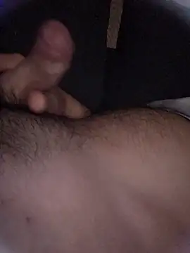 Snapshot of fbl40 chatting on November 16, 2025, 8:58 pm fbl40 online show from November 16, 2025, 8:58 pm