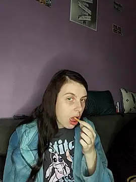 chachalette444 online show from March 14, 2025, 9:10 pm