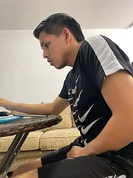 Dani202017 online show from January 10, 2025, 9:42 pm