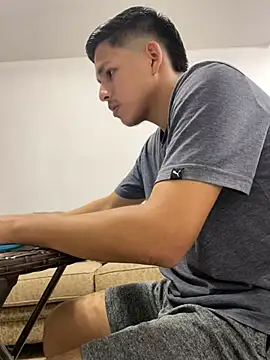 Dani202017 online show from February 11, 2025, 11:12 pm