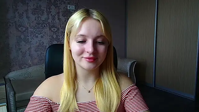 Snapshot of Milka_kiss_ chatting on April 18, 2026, 10:52 am Milka kiss online show from April 18, 2026, 10:52 am
