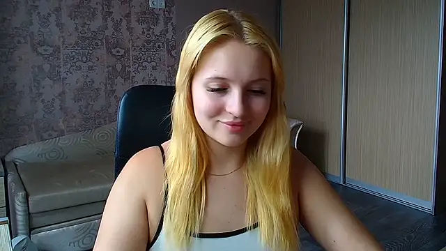 Snapshot of Milka_kiss_ chatting on June 9, 2026, 12:28 pm Milka kiss online show from June 9, 2026, 12:28 pm