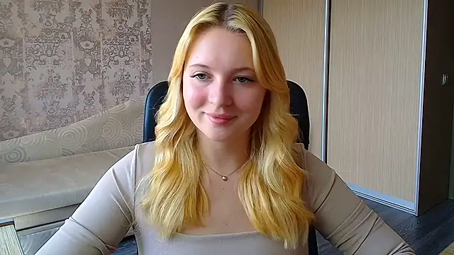 Snapshot of Milka_kiss_ chatting on July 4, 2026, 12:22 pm Milka kiss online show from July 4, 2026, 12:22 pm