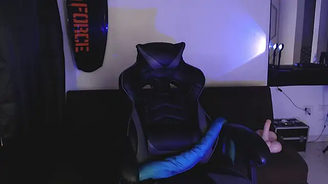 liz-beths online show from October 20, 2025, 4:51 pm