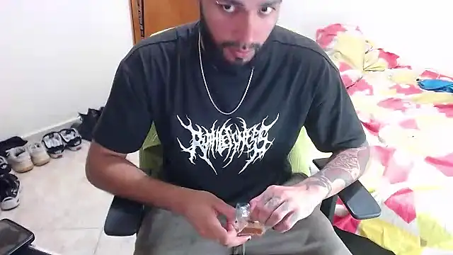 Snapshot of samir_music chatting on October 4, 2025, 11:25 pm samir music online show from October 4, 2025, 11:25 pm