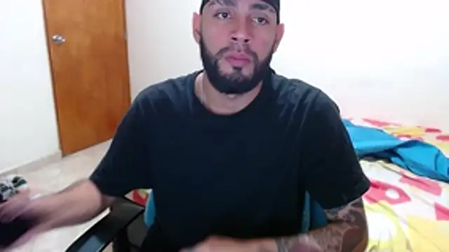 Snapshot of samir_music chatting on October 18, 2025, 7:25 pm samir music online show from October 18, 2025, 7:25 pm