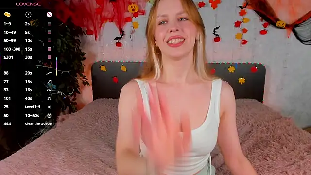  Sandra Tender  online show from November 5, 2025, 7:30 am