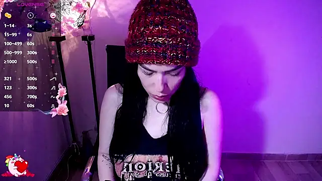 katty 8 online show from September 18, 2025, 8:44 pm