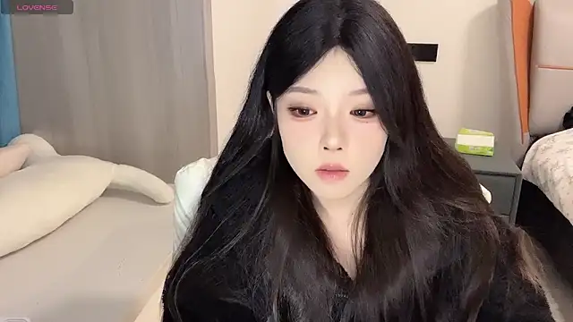 Snapshot of Q-ing chatting on December 24, 2024, 3:16 pm Q-ing online show from December 24, 2024, 3:16 pm