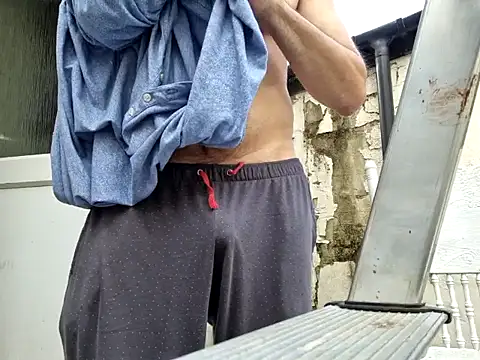 Snapshot of stavroun chatting on September 23, 2025, 3:15 pm stavroun online show from September 23, 2025, 3:15 pm