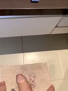 Snapshot of smithrosinha chatting on January 18, 2025, 4:42 pm smithrosinha online show from January 18, 2025, 4:42 pm