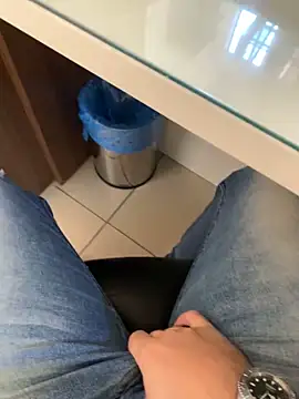 Snapshot of smithrosinha chatting on January 21, 2025, 6:34 pm smithrosinha online show from January 21, 2025, 6:34 pm