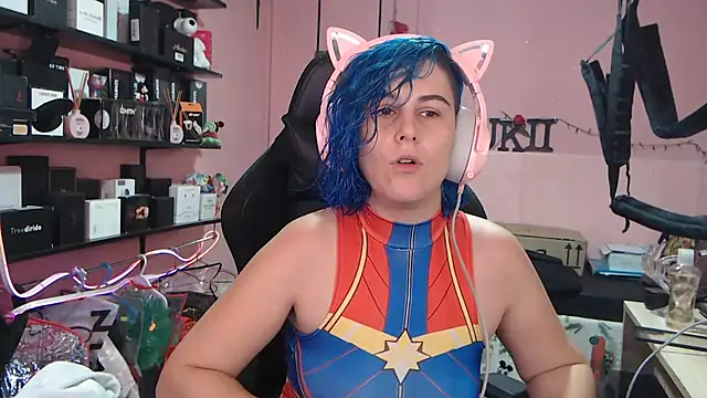 sukii93 online show from May 24, 2026, 3:17 pm