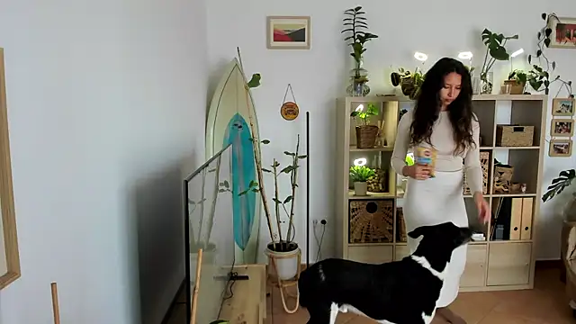 desertd2310 online show from March 8, 2025, 3:56 pm