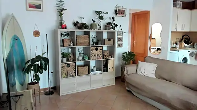 desertd2310 online show from March 22, 2025, 6:47 pm