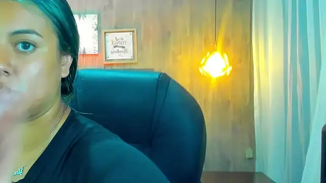 Snapshot of Xisu_ chatting on January 31, 2025, 4:03 am Xisu online show from January 31, 2025, 4:03 am