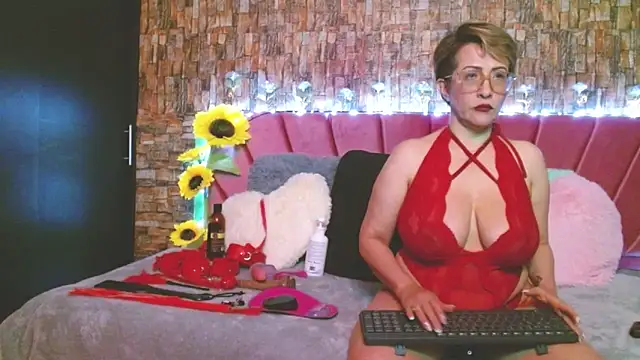 Isabelle Lov18 online show from December 21, 2024, 3:36 am