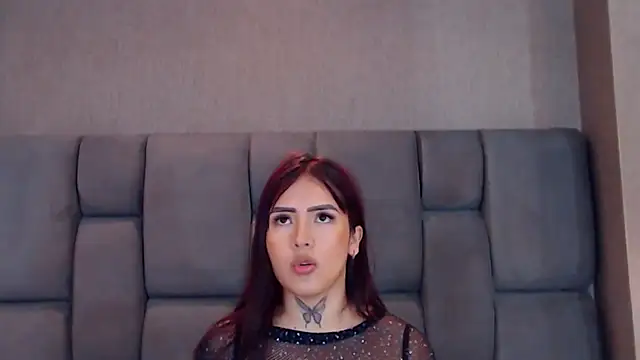 Snapshot of SophieWolkman chatting on February 11, 2025, 3:18 pm SophieWolkman online show from February 11, 2025, 3:18 pm