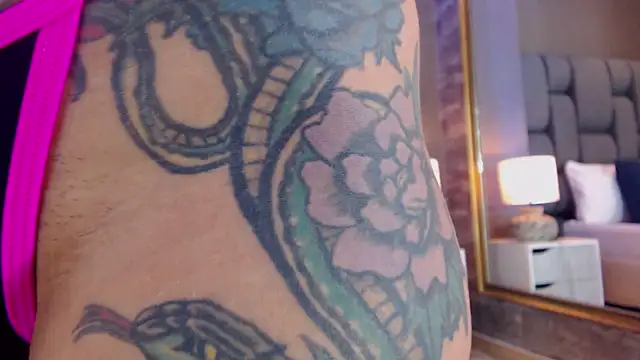 Snapshot of SophieWolkman chatting on March 20, 2025, 12:53 pm SophieWolkman online show from March 20, 2025, 12:53 pm