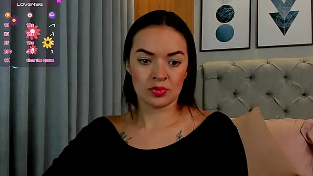 lennabell online show from September 8, 2025, 5:45 pm