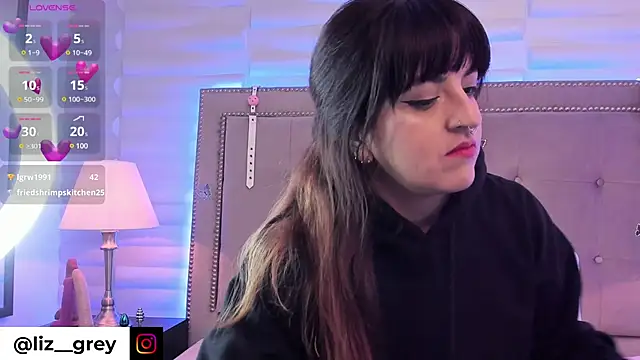 Liz grey  online show from February 13, 2025, 2:45 am