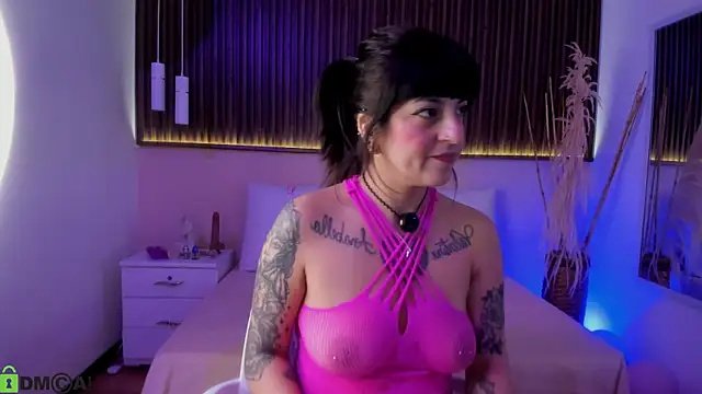 Liz grey  online show from June 10, 2026, 12:22 am