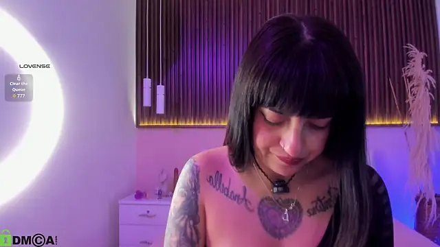 Liz grey  online show from June 10, 2026, 10:08 pm