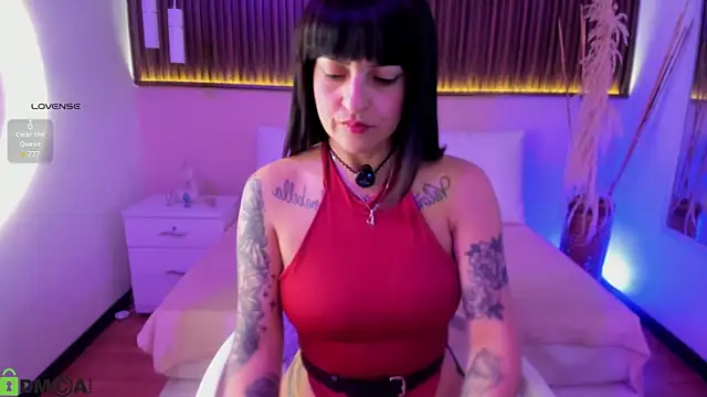 Liz grey  online show from June 12, 2026, 3:16 am