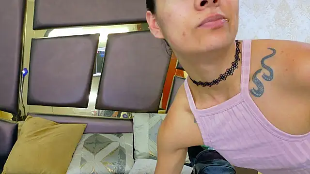 NicoleEsposito online show from March 26, 2026, 12:33 pm