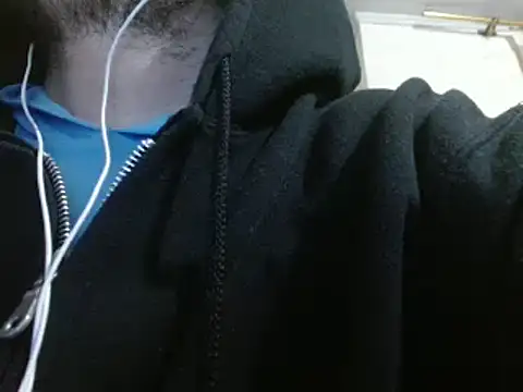 Snapshot of camiloking1720 chatting on December 11, 2024, 6:47 am camiloking1720 online show from December 11, 2024, 6:47 am