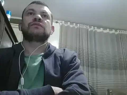 Snapshot of camiloking1720 chatting on December 19, 2024, 10:00 pm camiloking1720 online show from December 19, 2024, 10:00 pm