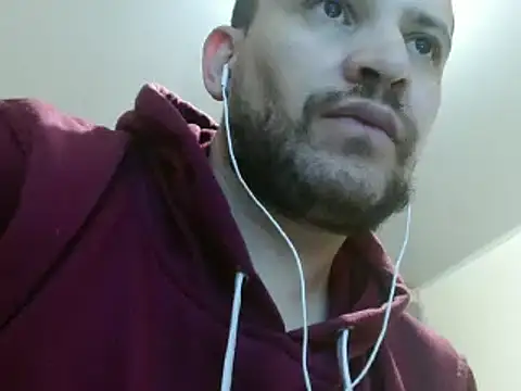 Snapshot of camiloking1720 chatting on January 18, 2025, 6:13 am camiloking1720 online show from January 18, 2025, 6:13 am