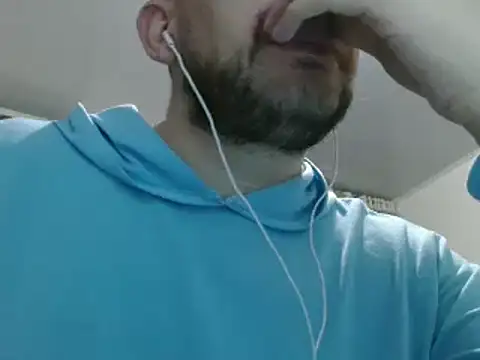 Snapshot of camiloking1720 chatting on January 23, 2025, 5:02 am camiloking1720 online show from January 23, 2025, 5:02 am