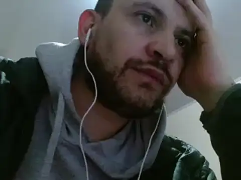 Snapshot of camiloking1720 chatting on January 24, 2025, 7:08 am camiloking1720 online show from January 24, 2025, 7:08 am