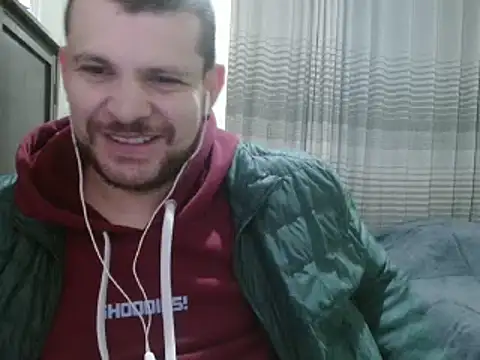 Snapshot of camiloking1720 chatting on January 26, 2025, 10:34 am camiloking1720 online show from January 26, 2025, 10:34 am