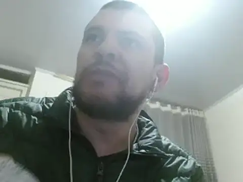 Snapshot of camiloking1720 chatting on January 28, 2025, 7:43 am camiloking1720 online show from January 28, 2025, 7:43 am