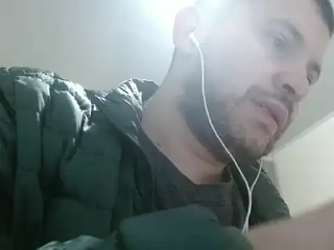 Snapshot of camiloking1720 chatting on January 28, 2025, 2:31 pm camiloking1720 online show from January 28, 2025, 2:31 pm