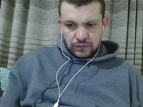 Snapshot of camiloking1720 chatting on January 31, 2025, 6:46 am camiloking1720 online show from January 31, 2025, 6:46 am